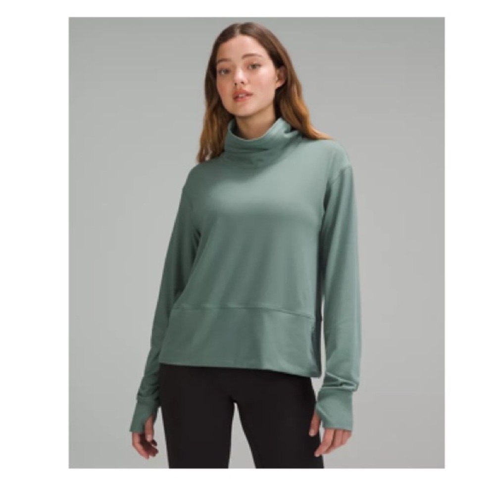 EUC Ready To Rulu Pullover